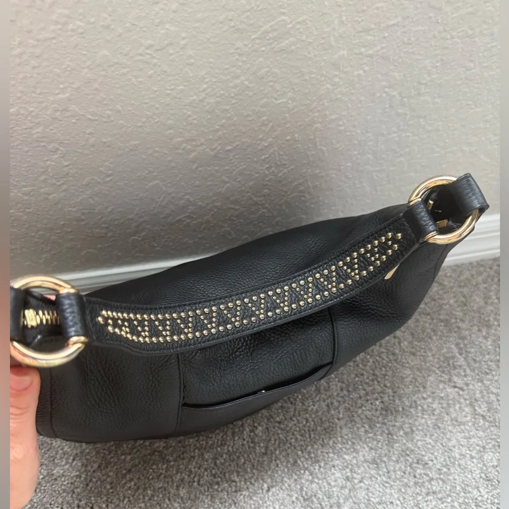 Michael Kors Leather Black Hobo Bag - Picture 4 of 9